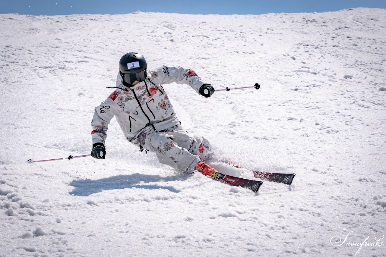 キロロリゾート｜ポカポカ陽気で絶好の春スキー日和♪こんな日は、みんなで思いっきり春雪を満喫しましょう！
